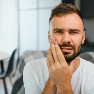 sinus tooth pain, immune system tooth pain, cold virus tooth pain, flu tooth sensitivity, winter toothache, jaw pain during illness