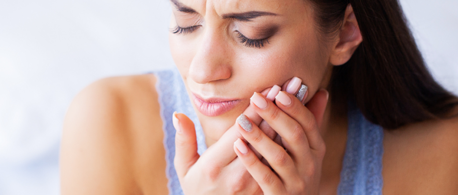 Learn what causes sudden tooth sensitivity, how to spot the triggers, and what you can do to soothe nerve pain fast. Get expert-backed tips and solutions today.