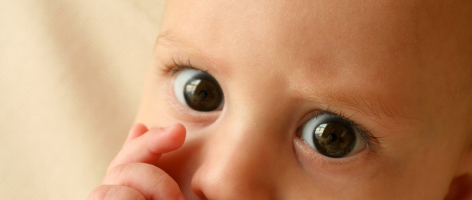 thumb sucking in children, how to stop thumb sucking, thumb sucking malocclusion, pediatric dental habits, oral development in kids, teeth alignment problems, early childhood dental care