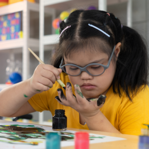 Autism symptoms children, early autism indicators, autism early detection, child autism signs, autism warning signs kids