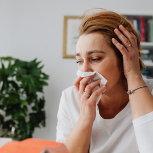 allergic reaction signs, hay fever symptoms, food allergy symptoms, skin allergy symptoms, seasonal allergies signs